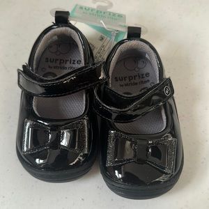 Baby surprize by stride rite size 3M